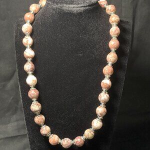 Agate Necklace in Brown tones. Discount Shipping